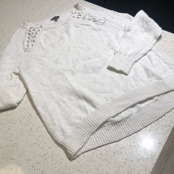 EXPRESS | white sweater - Picture 2 of 4